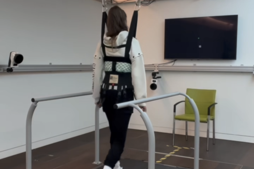 Durch den Schlaganfall war Tamara Schenk teilweise erblindet. Hier trainiert sie, um ihre Sehfähigkeit zurückzugewinnen und zu stabilisieren. Foto: privat