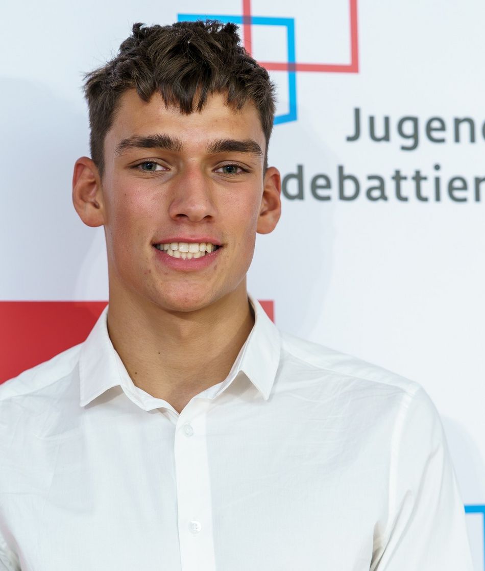  Andrey_Manov_Porträt.jpg