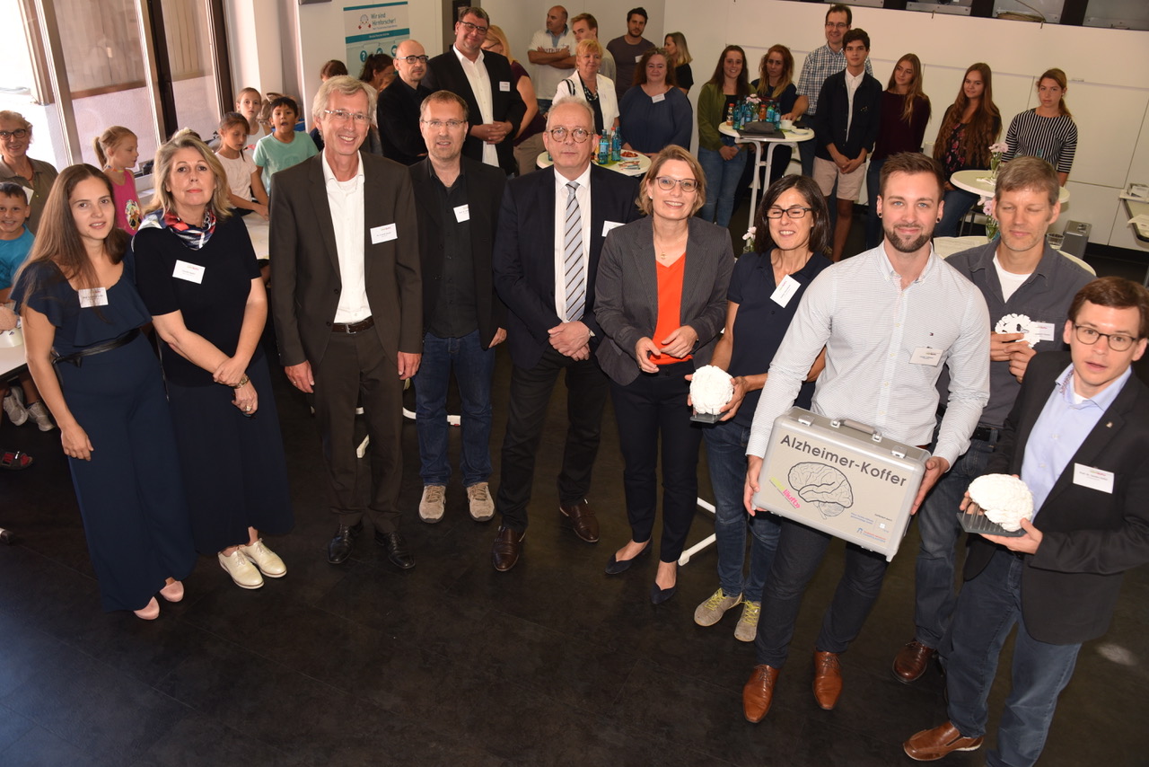 Foto: Alzheimer-Koffer, Technische Universität Kaiserslautern, 2018 Foto: Alzheimer-Koffer, Technische Universität Kaiserslautern, 2018