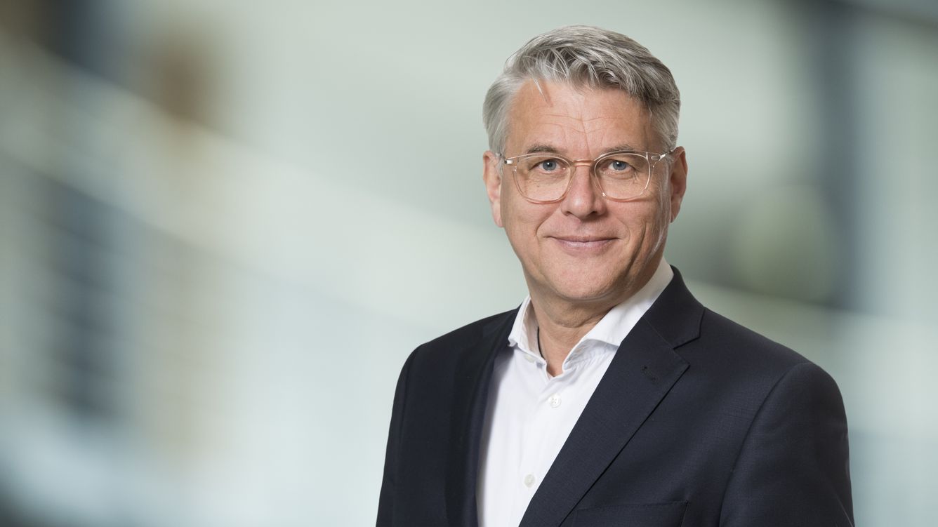 Dr. Volker Meyer-Guckel Dr. Volker Meyer-Guckel